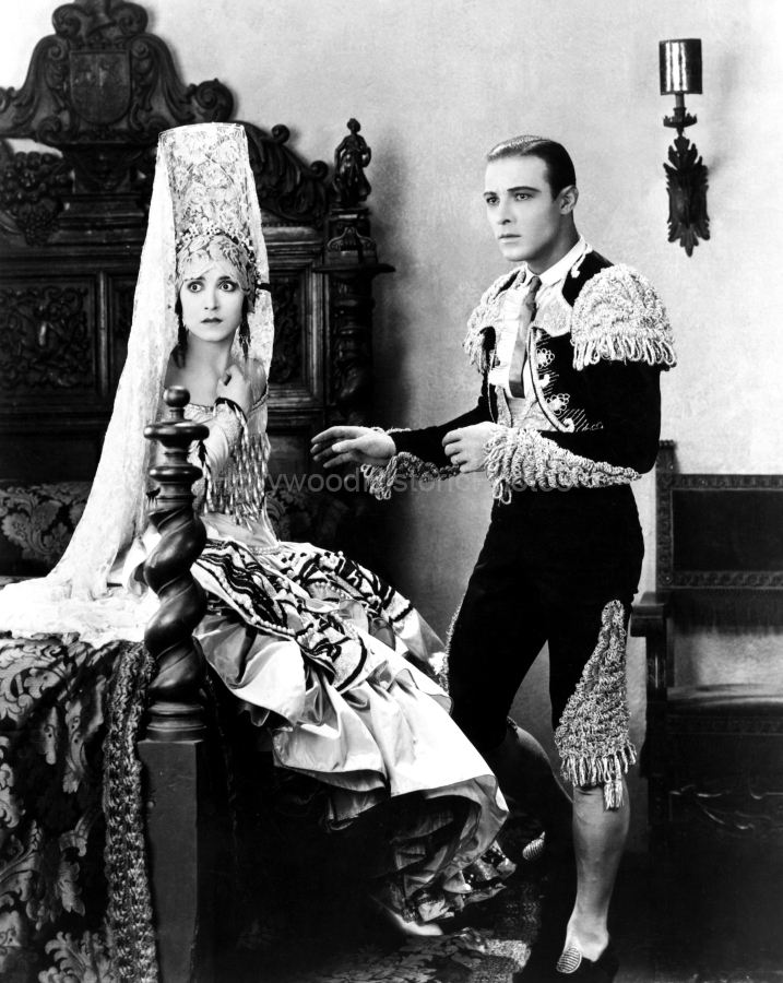 Nita Naldi 1924 3 WM.jpg